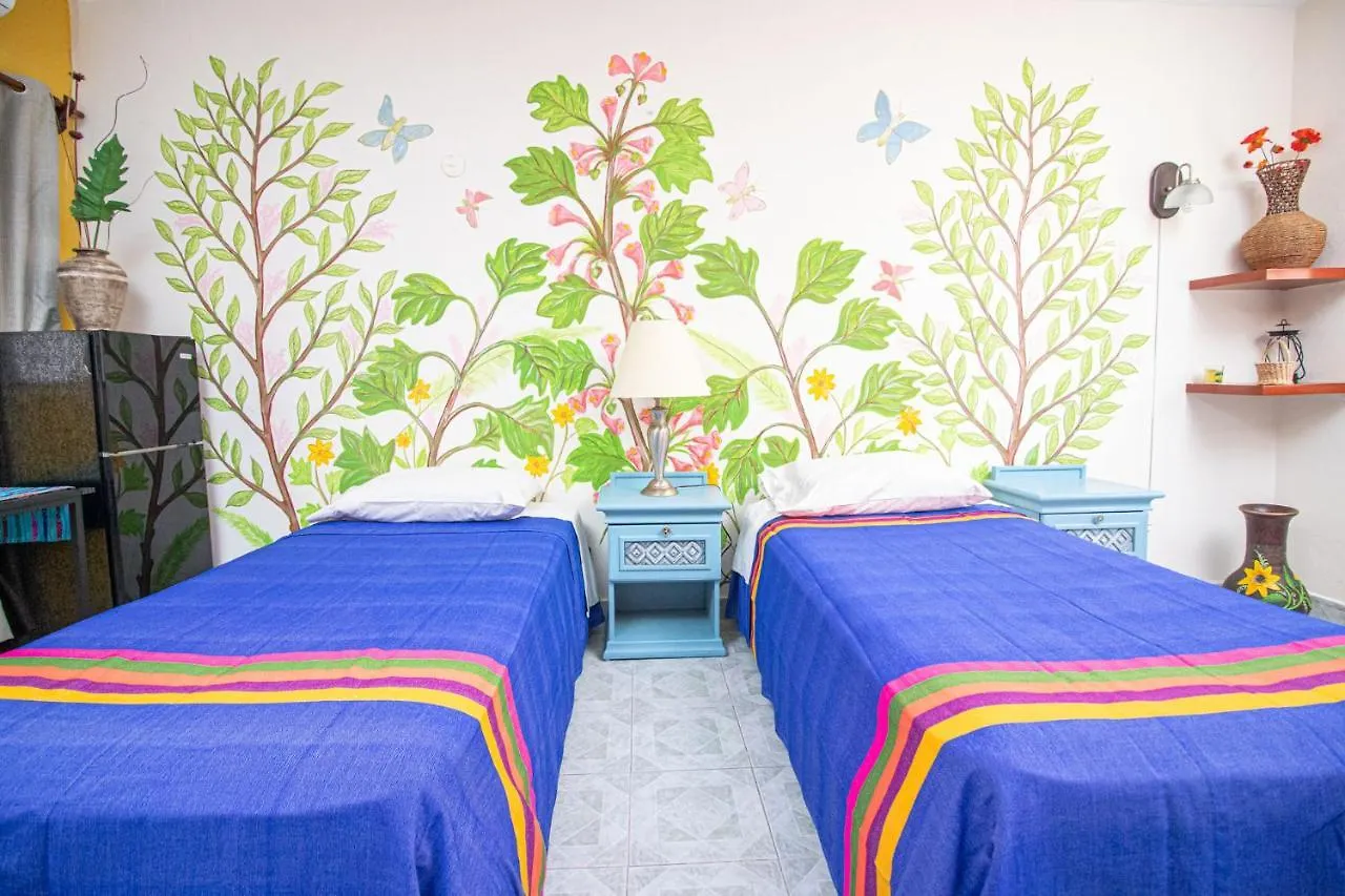 Hotel La Casa Del Almendro Playa del Carmen Penzion