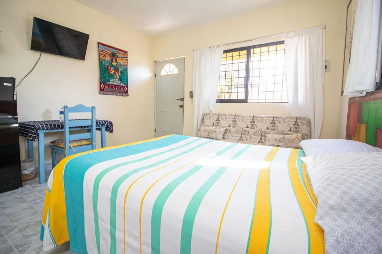 Hotel La Casa Del Almendro Playa del Carmen