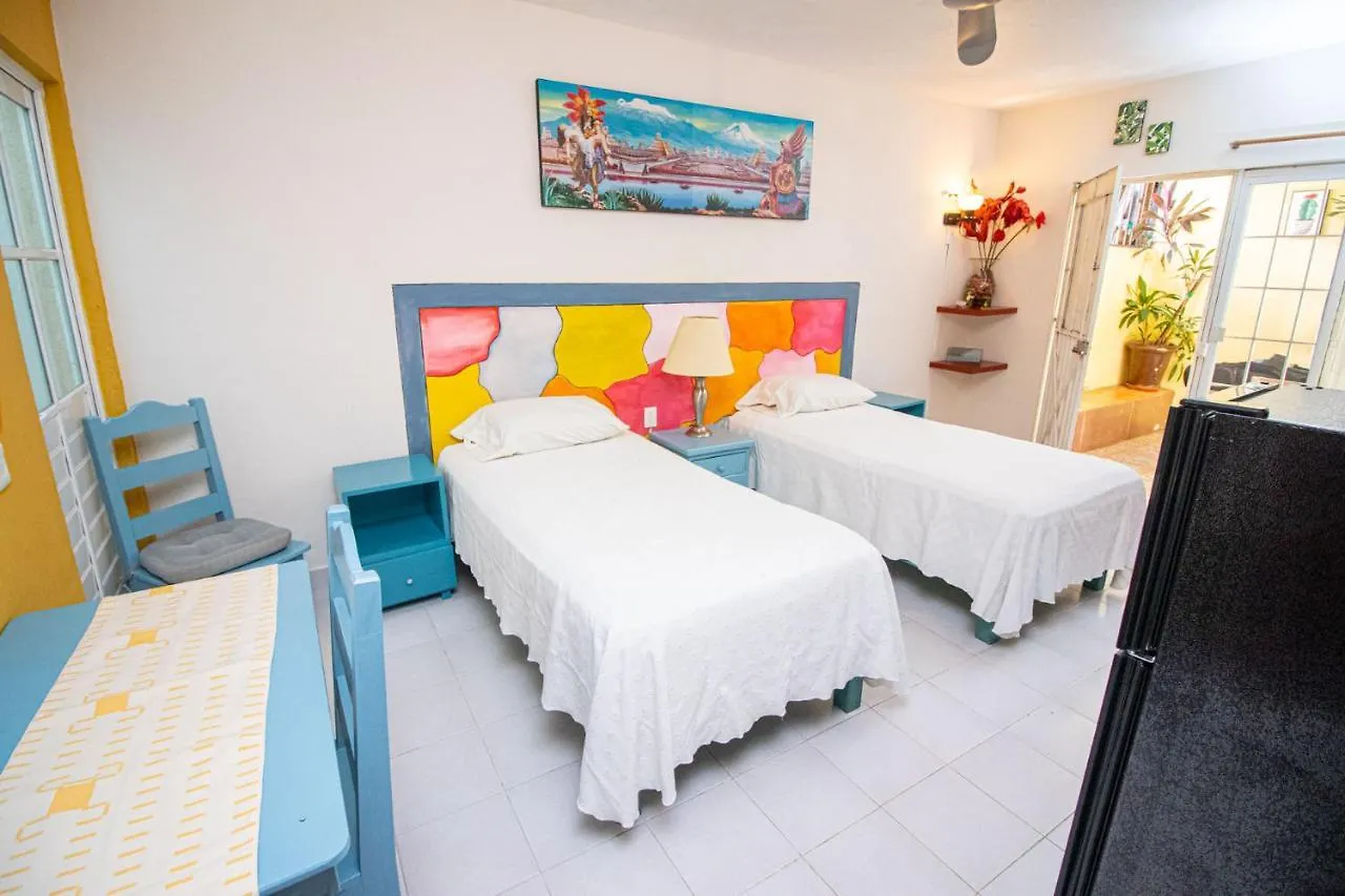 Hotel La Casa Del Almendro Playa del Carmen
